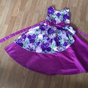 Purple dress with roses. 👗🌹